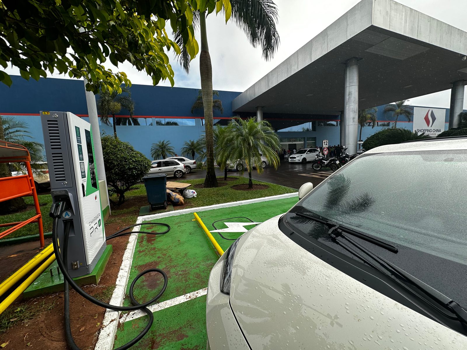 Estação Charger Pro Shopping China