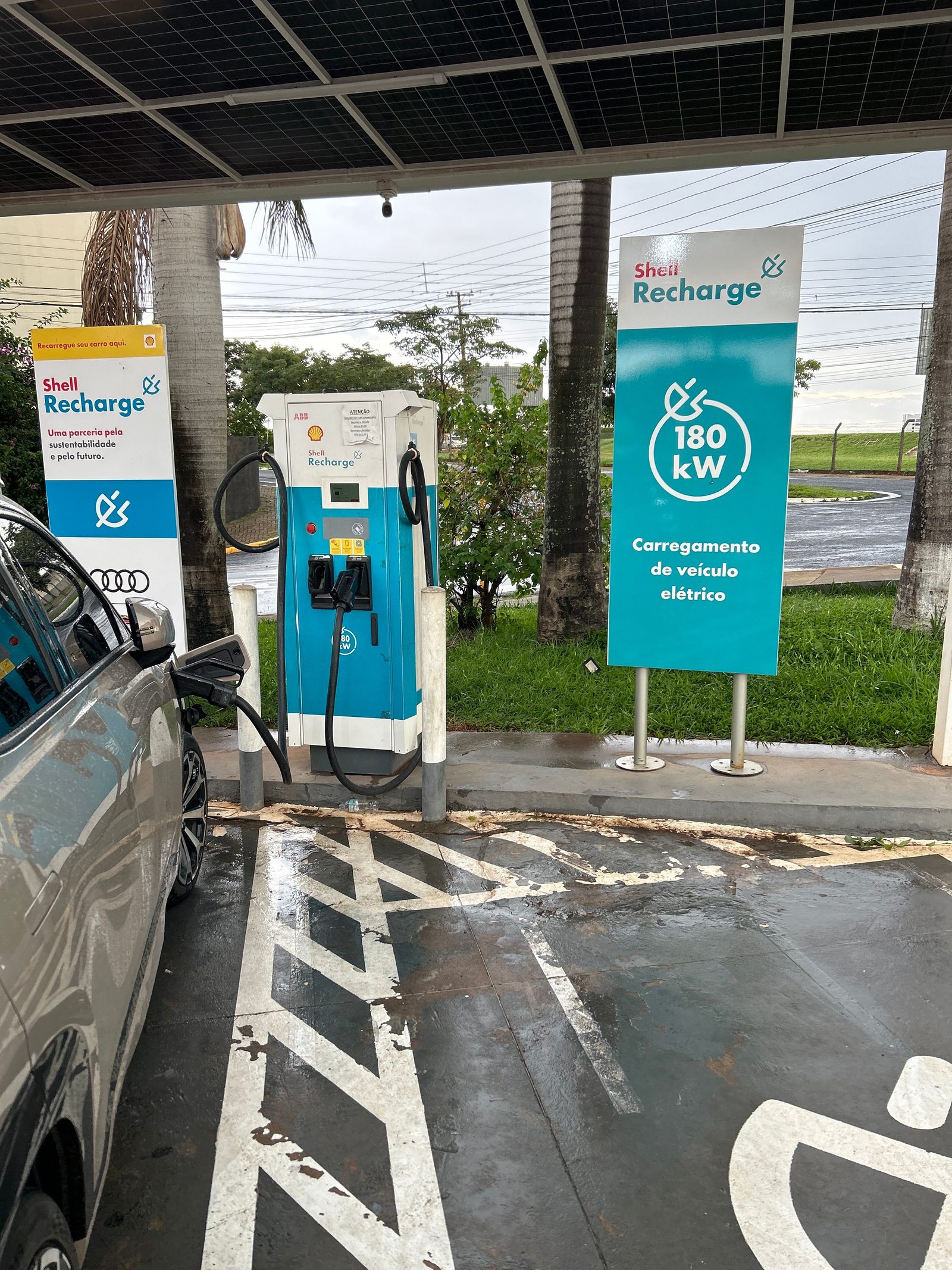 Estação Shell Recharge | Posto Aeroporto Bauru