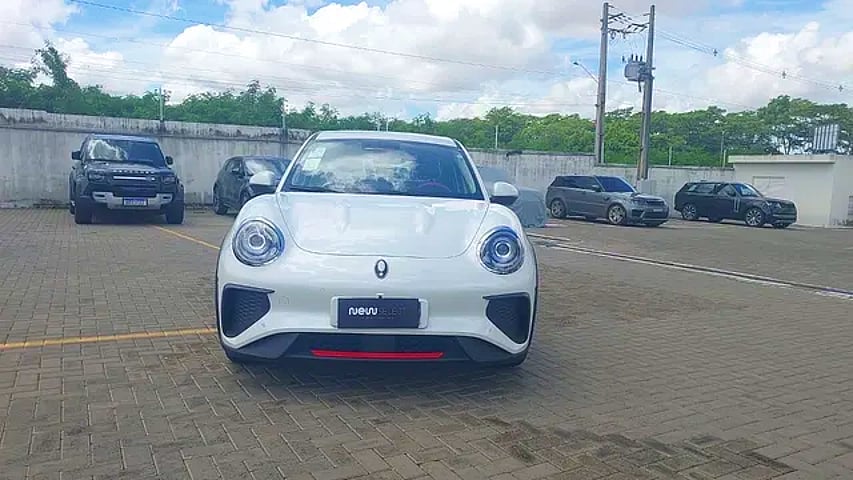 Foto de um gwm ora 03 gt 63 kw elétrico aut 2023/2024 - branco.