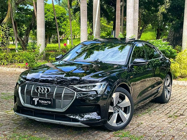 Foto de um audi e-tron sportback perf. aut. (elétrico).