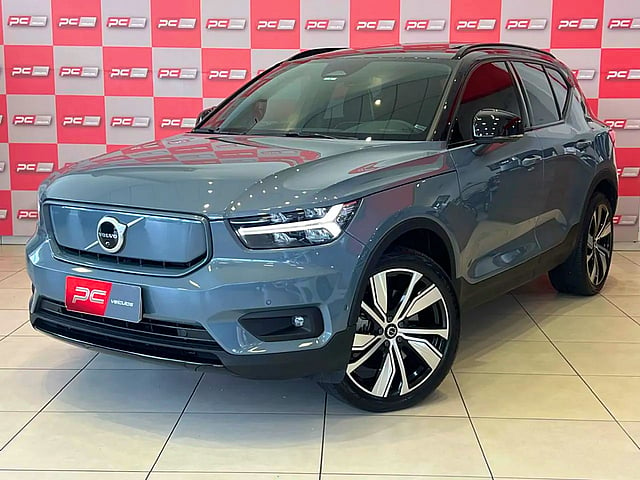 Foto de um volvo xc 40 recharge pure eletric (elétrico) 2022 elétrico.