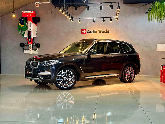 Foto de um bmw x3 2.0.