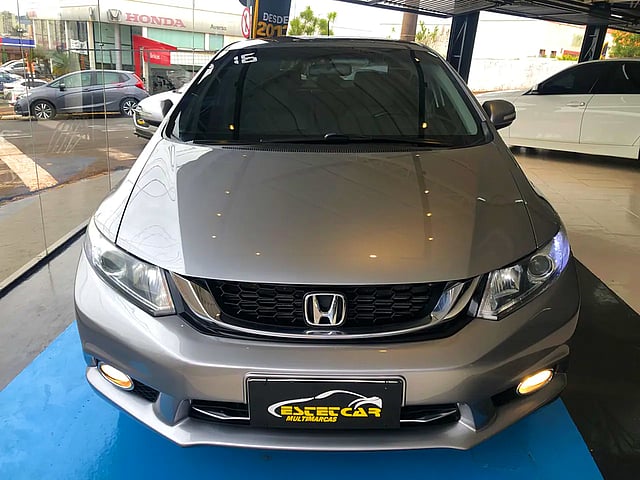 Foto de um honda civic lxr 2.0 gnv/flex 2016.