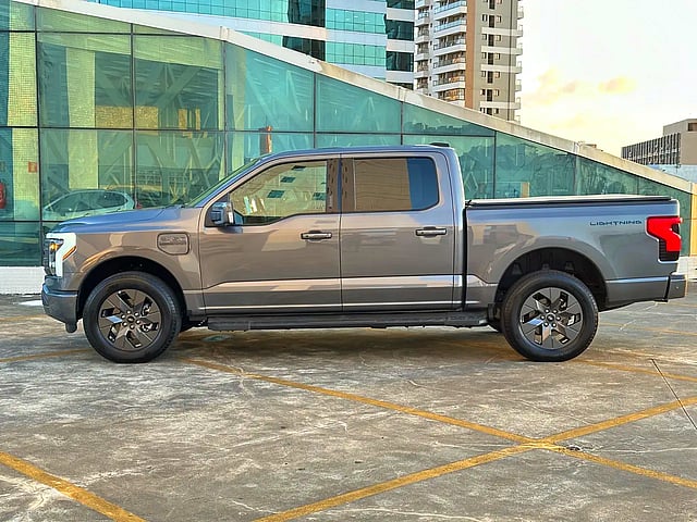 Foto de um ford f-150 f150 lightning.