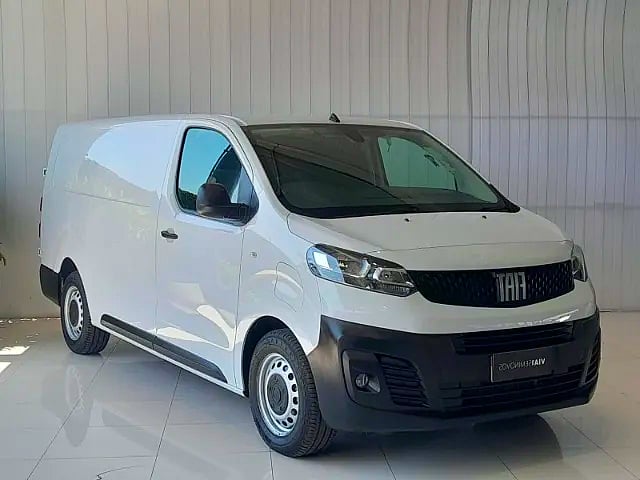 Foto de um fiat e-scudo escudo  elétrico cargo 2023 apenas 1.000km wennya *.