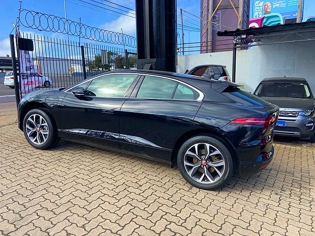 Foto de um jaguar i-pace se ev400 awd aut. (elétrico) 2020 elétrico.