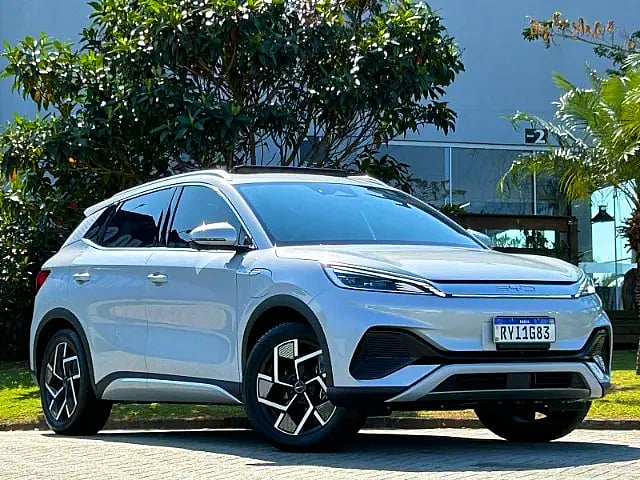 Foto de um byd yuan plus elétrico 2023.