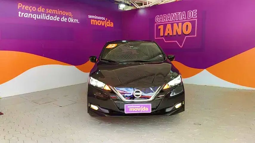 Foto de um nissan leaf 40 kwh tekna.