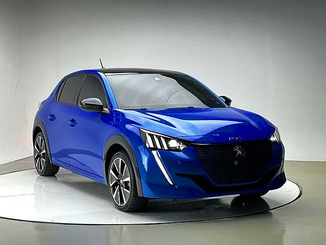 Foto de um peugeot e-208 208 gt automatico eletrico 2022.