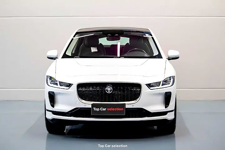 Foto de um jaguar i-pace e400 se awd.