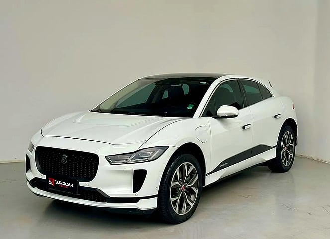 Foto de um jaguar i-pace se ev400 awd aut. (elétrico).