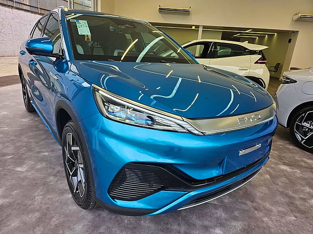 Foto de um byd t3 yuan plus ev.