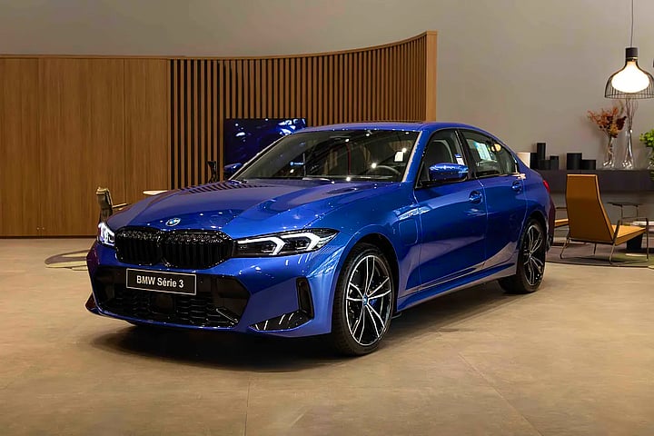 Foto de um bmw 330e m sport 2.0 turbo (aut.) (híb.).