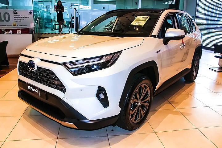 Foto de um toyota rav4 sx connect 2.5 (híbrido).