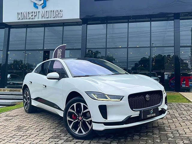 Foto de um jaguar i-pace se ev400 awd aut. (elétrico)  branca 2019/2020.