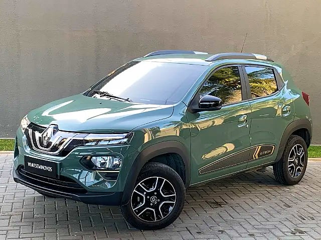 Foto de um renault kwid 2024 intense (elétrico).