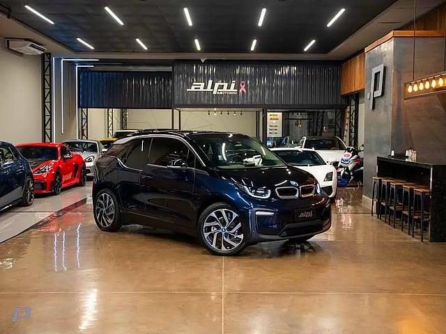 Foto de um bmw i3 bev 120ah 2022.