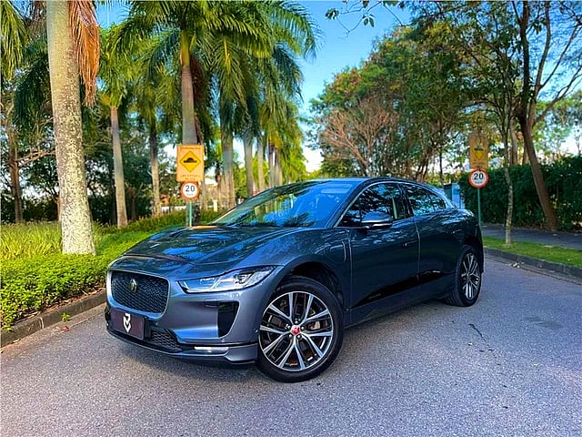 Foto de um jaguar i-pace 2019 90 kw ev400 se awd elétrico.