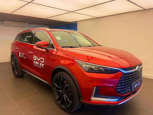 Foto de um byd tan ev (elétrico) 2023.