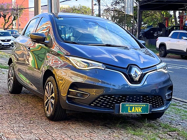 Foto de um renault zoe 2022 100% elétrico apenas 8.000km.