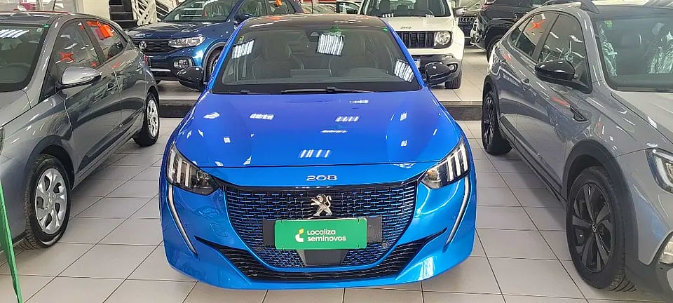 Foto de um peugeot e-208 208e gt 4p elétrico . oportunidade baixo km !!!!.