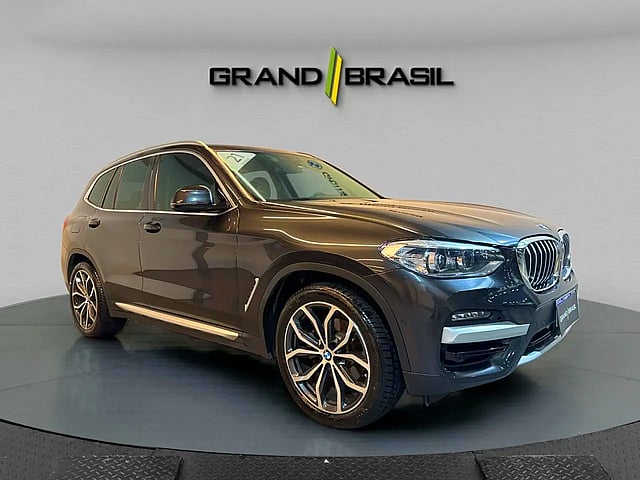 Foto de um bmw x3 xdrive30e x line 2.0 turbo híbrido (aut).