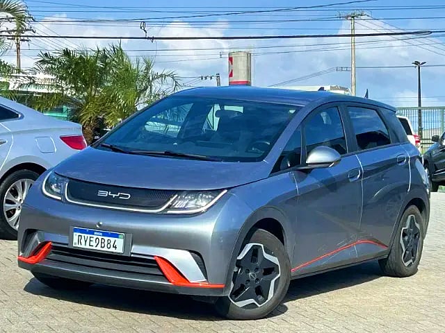 Foto de um byd dolphin ev (elétrico) 2024.