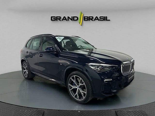 Foto de um bmw x5 xdrive45e m sport 3.0 híbrido (aut).