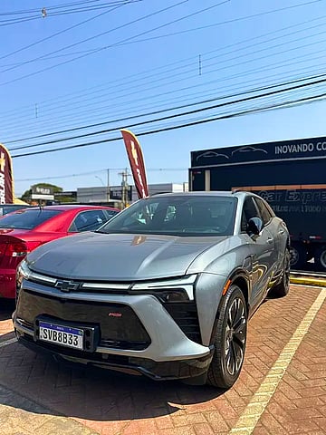 Foto de um chevrolet blazer ev.