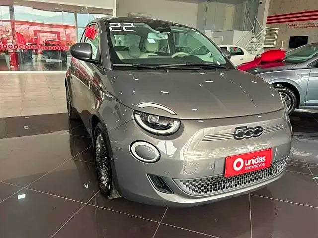 Foto de um fiat 500e icon elétrico 2022 (ipva 2025 gratis).