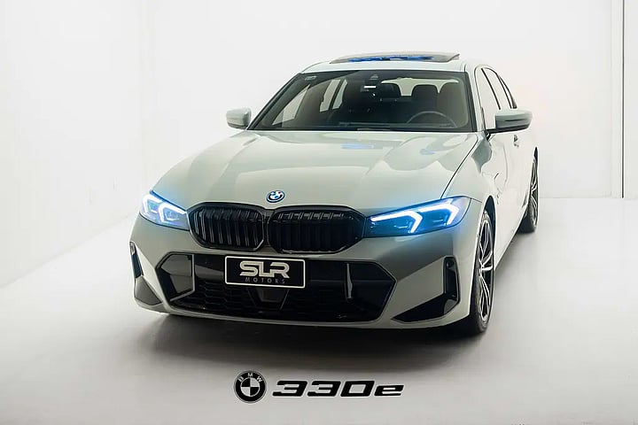 Foto de um bmw 330e m sport 2.0 turbo aut. (híbrido).