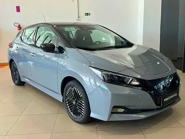 Foto de um nissan leaf at (elétrico) - oportunidade! único dono, c garantia e apenas 5 mil km rodados.