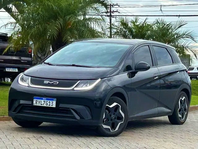 Foto de um byd dolphin ev (elétrico) 2024.