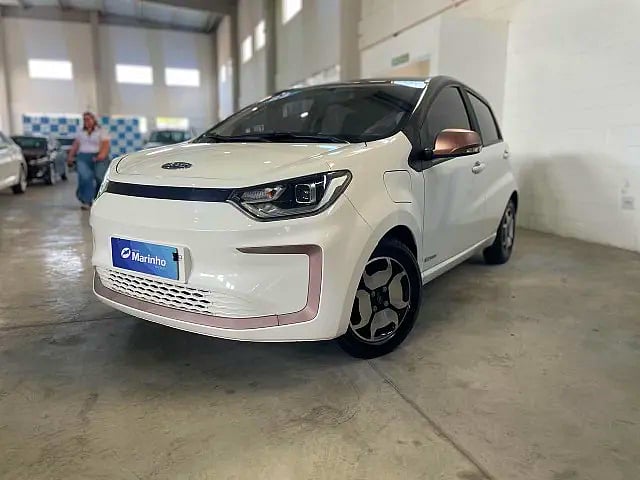 Foto de um jac e-js1 - 2023 (( 100% eletrico )).