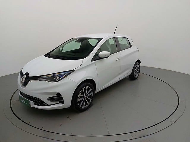 Foto de um renault zoe 2023 z.e. 50 intense elétrico.