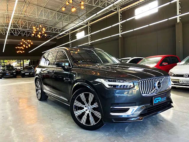 Foto de um volvo xc-90 xc 90.