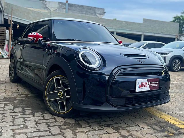 Foto de um mini cooper s electric automático top c/teto solar 2024 km7.000.