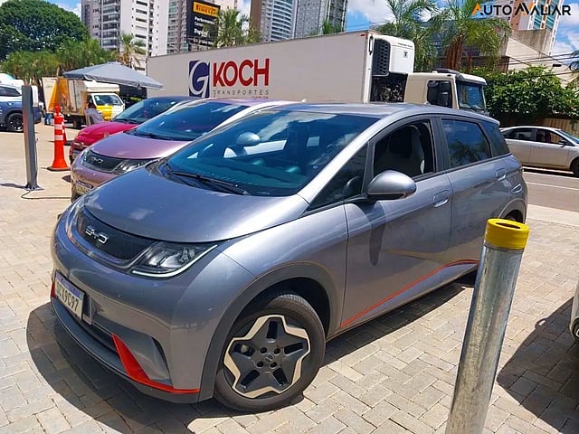 Foto de um byd dolphin gs 180 ev elétrico 2023/2024.