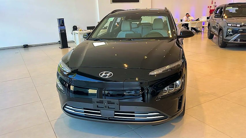 Foto de um hyundai kona elétrico 2024.