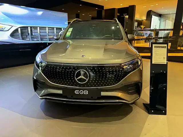 Foto de um mercedes eqb 250 2023 null.