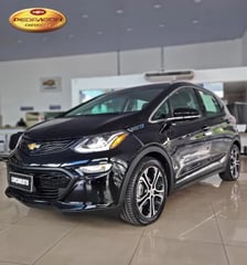 Foto de um chevrolet bolt ev elétric drive - 2020.