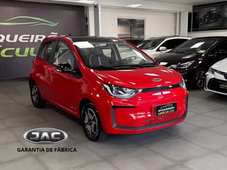 Foto de um jac e-js1 62v elétrico.