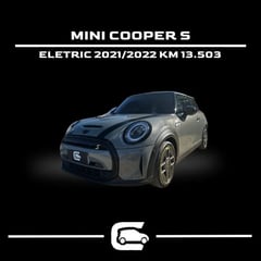 Foto de um mini cooper se exclusive 3p (elétrico).