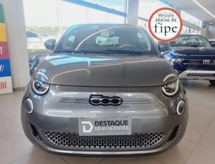 Foto de um fiat 500e icon elétrico 2022 (teste drive).