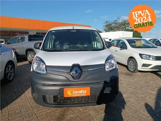 Foto de um renault kangoo 2022 44 kw z.e. maxi elétrico.