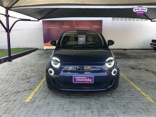 Foto de um fiat 500e icon elétrico (aut).