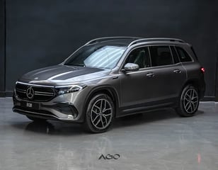 Foto de um mercedes-benz gt eqb eqb 250 (elétrico).