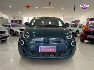 Foto de um fiat 500e icon elétrico (aut).