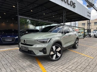 Foto de um volvo c40 p8 recharge ultimate 2022.