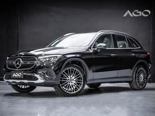 Foto de um mercedes-benz glc-300 glc 300  2.0 mhev 4matic.